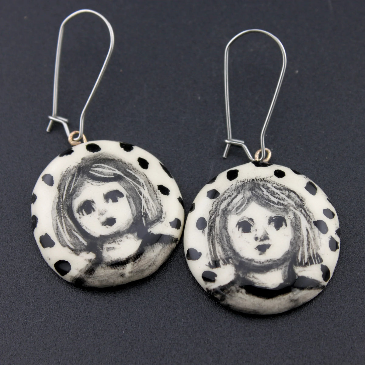 boucles d'oreilles puces