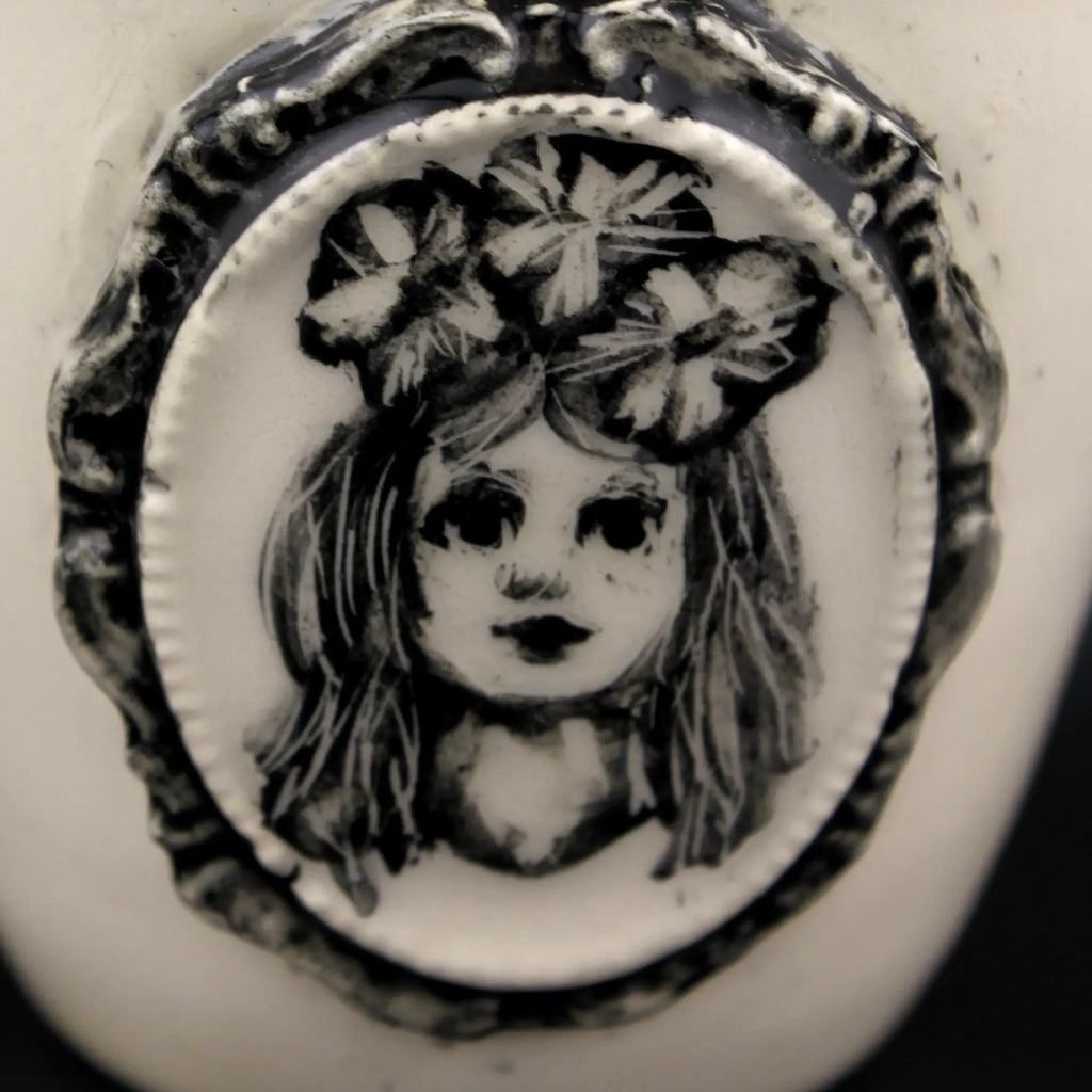 mini tasse portrait médaillon