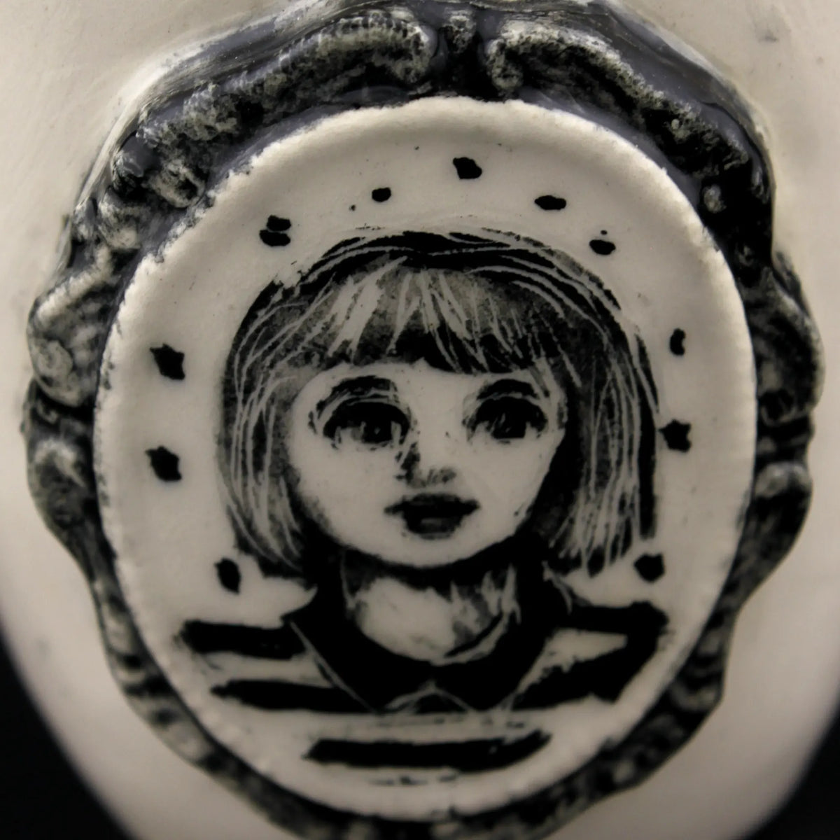 mini tasse portrait médaillon