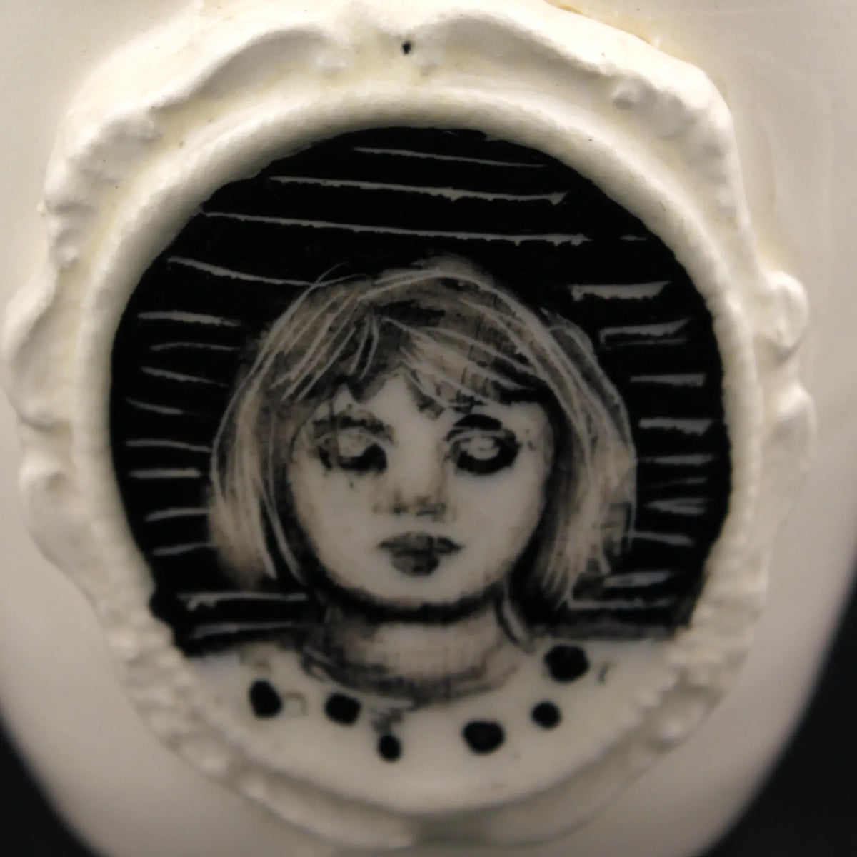 mini tasse portrait médaillon