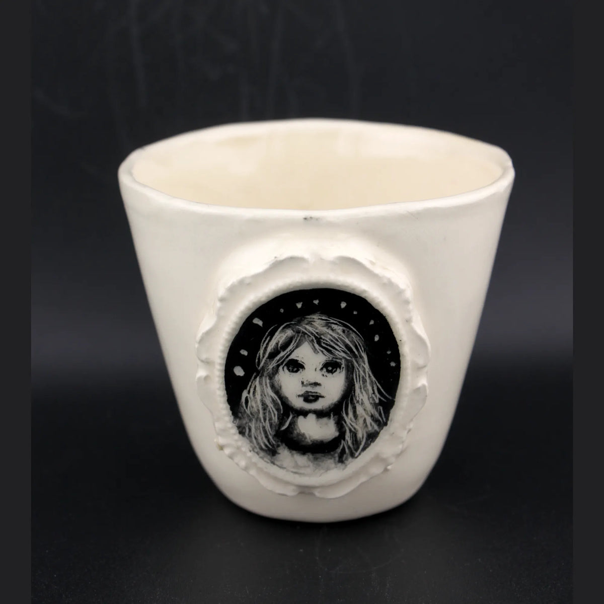 mini tasse portrait médaillon