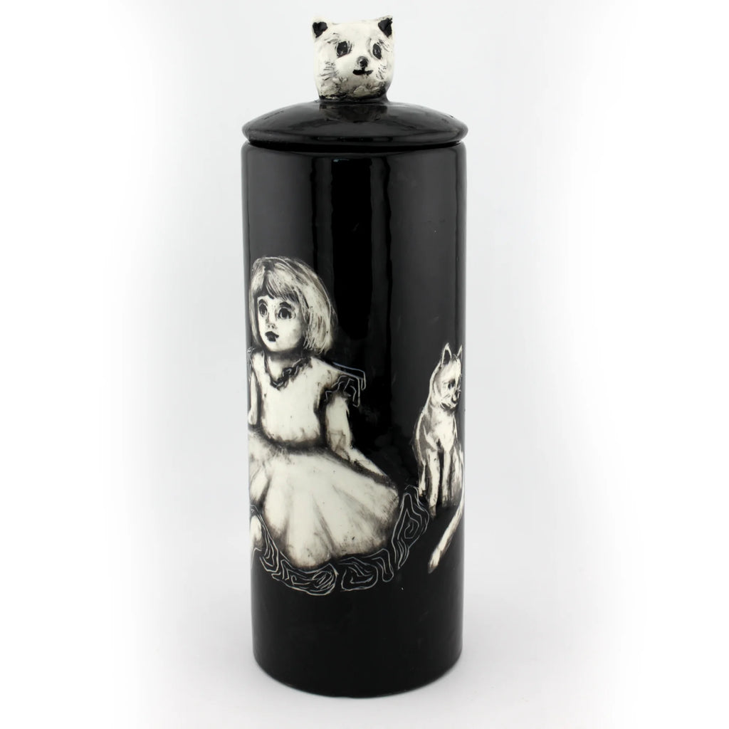 Boîte haute - " petite fille aux chats "